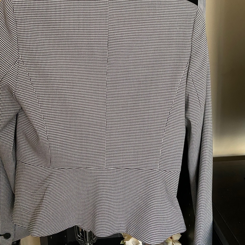 Jacket - Picture 4 of 6